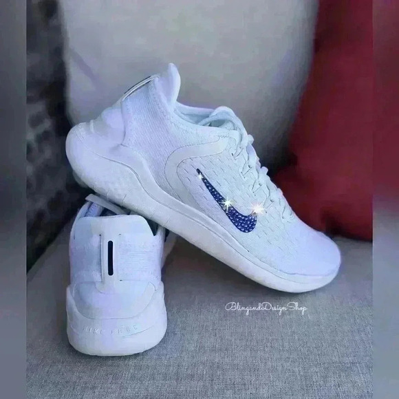 Bling Nike Women's Rn 2018 Sneakers Customized with Blue Crystals - Picture 3 of 5